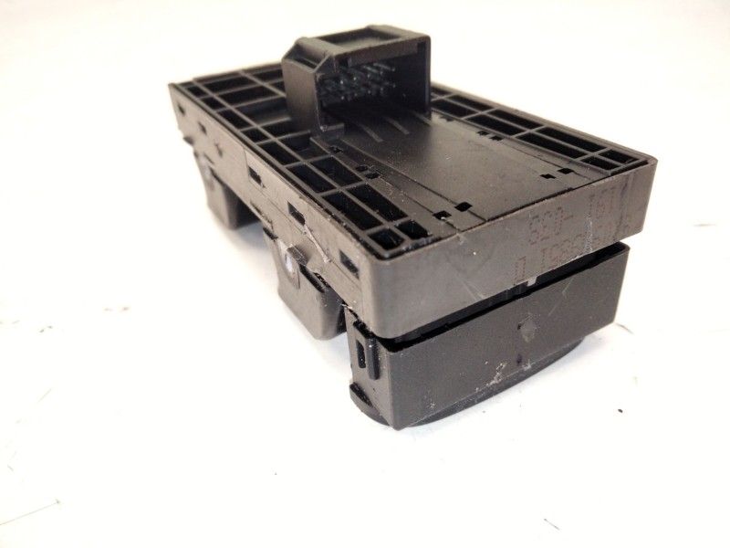 Recambio de mando elevalunas delantero izquierdo para audi a5 (8t3) 2.0 tdi referencia OEM IAM 8K0959851  