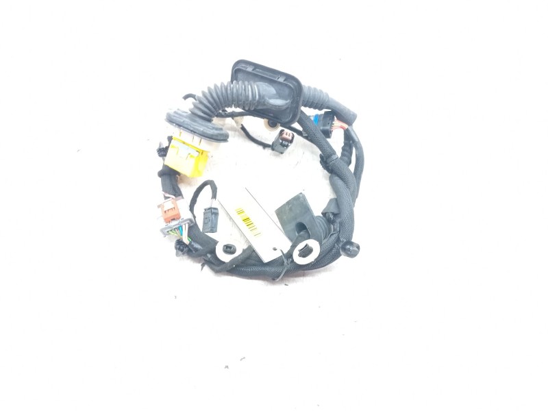 Recambio de instalacion puerta trasera izquierda para peugeot 2008 i (cu_) 1.2 thp 130 / puretech 130 referencia OEM IAM 9835958