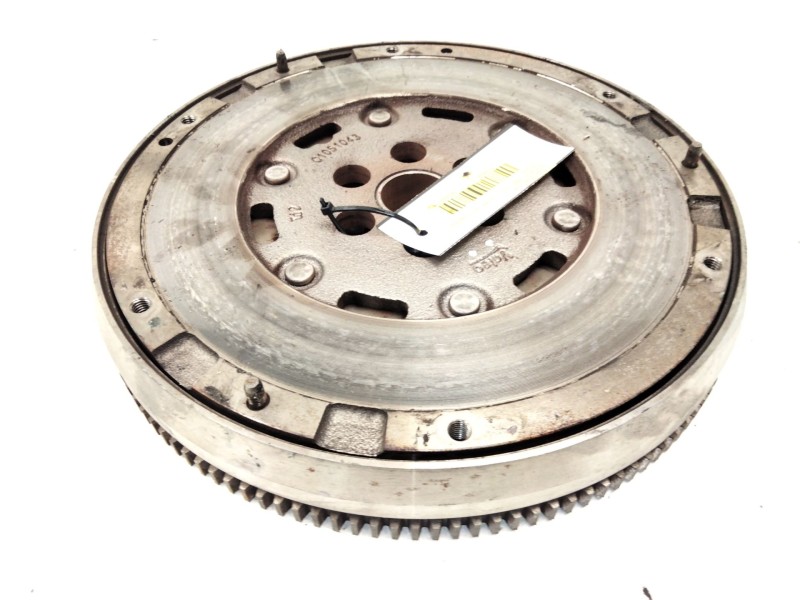 Recambio de volante motor para peugeot 2008 i (cu_) 1.2 thp 130 / puretech 130 referencia OEM IAM 9813701180  