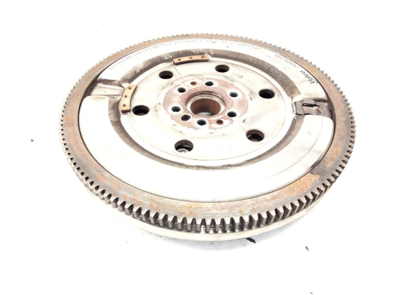 Recambio de volante motor para peugeot 2008 i (cu_) 1.2 thp 130 / puretech 130 referencia OEM IAM 9813701180  