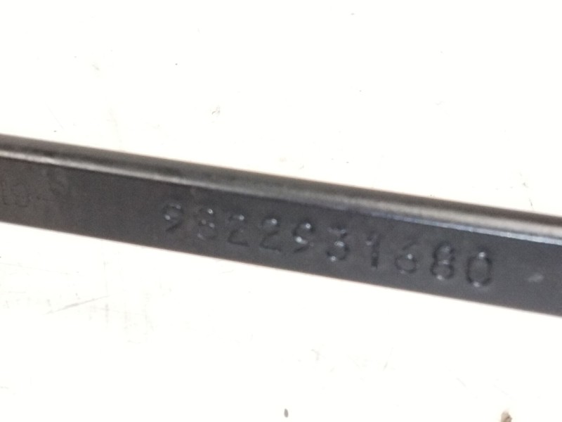 Recambio de brazo limpia delantero izquierdo para peugeot 2008 i (cu_) 1.2 thp 130 / puretech 130 referencia OEM IAM 9822931680 