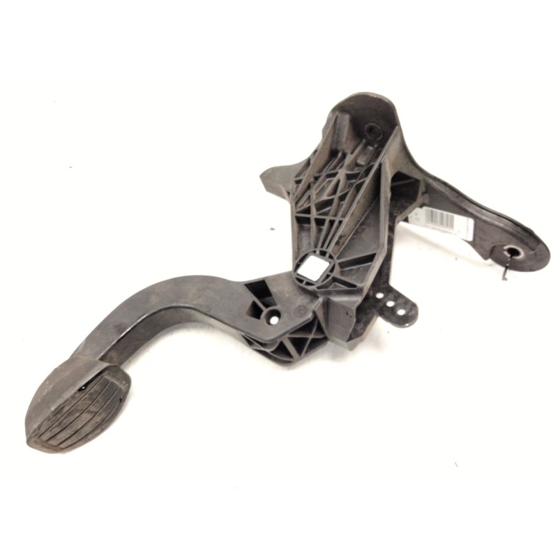 Recambio de pedal embrague para peugeot 2008 i (cu_) 1.2 thp 130 / puretech 130 referencia OEM IAM 9824262180  