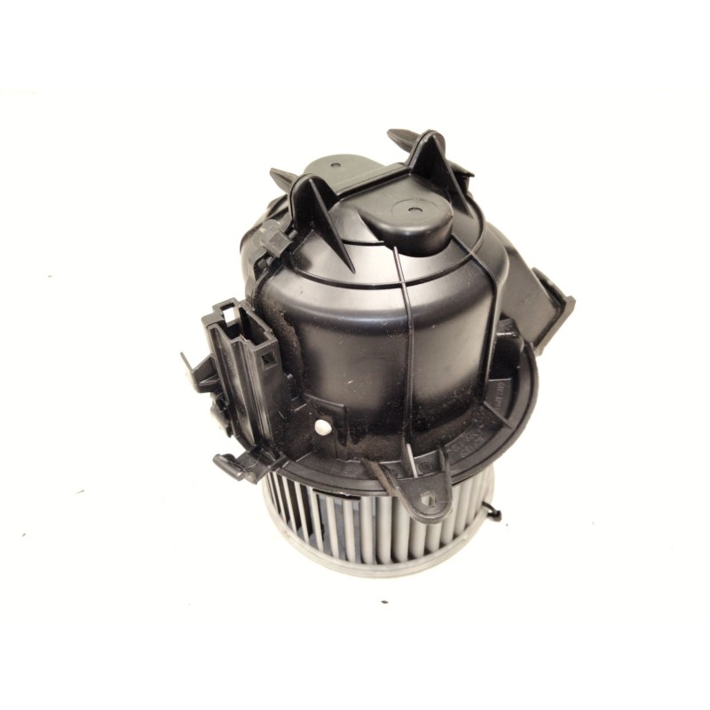 Recambio de motor calefaccion para peugeot 2008 i (cu_) 1.2 thp 130 / puretech 130 referencia OEM IAM KY333002  