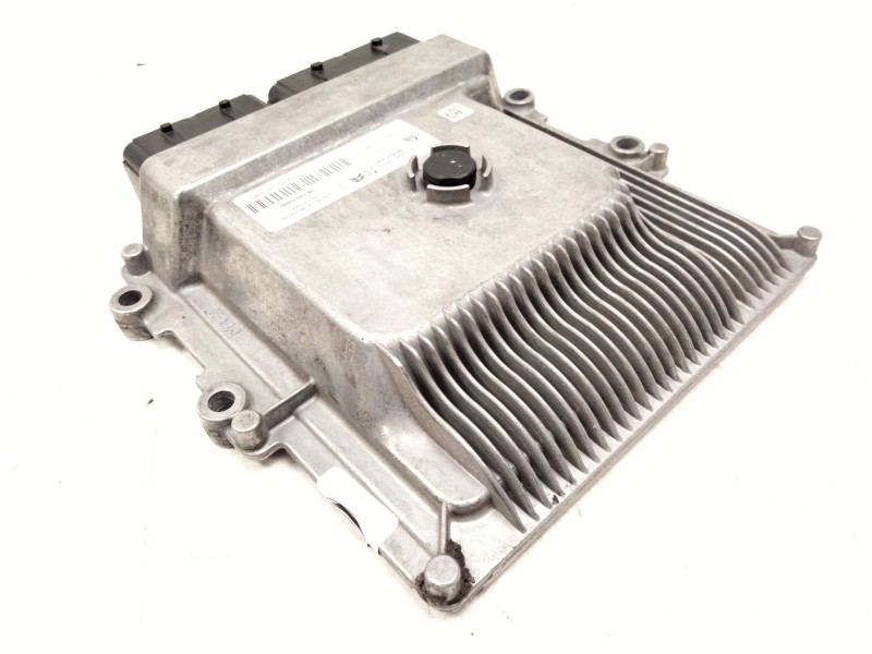 Recambio de centralita motor uce para peugeot 2008 i (cu_) 1.2 thp 130 / puretech 130 referencia OEM IAM 9834609880  