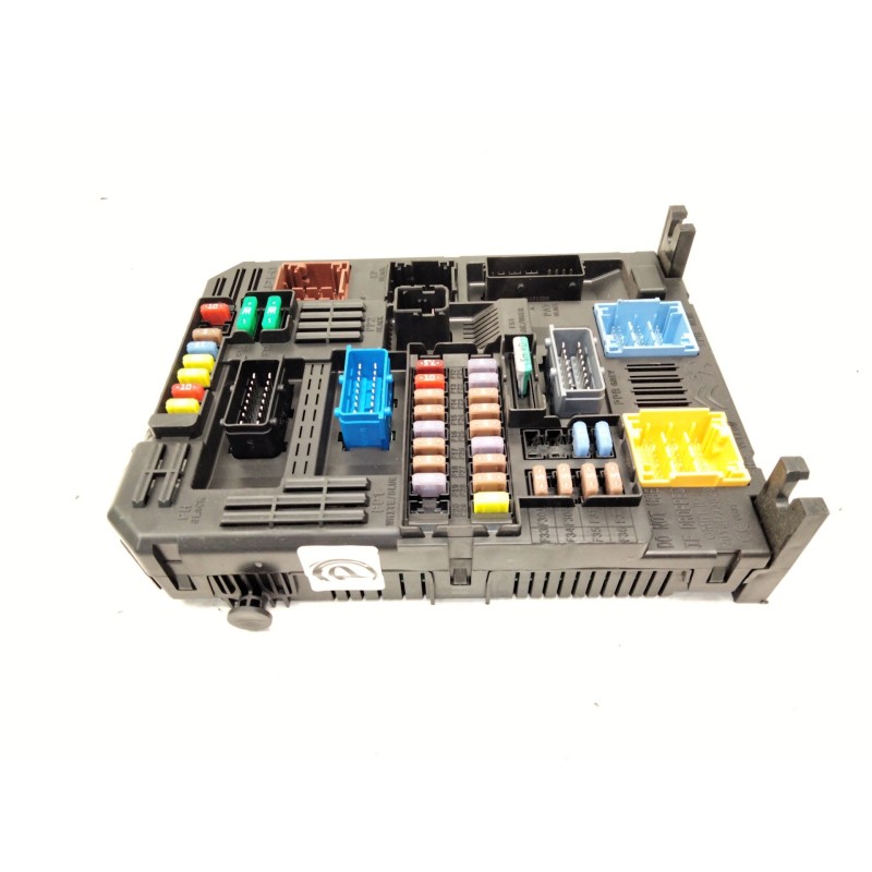 Recambio de caja fusibles para peugeot 2008 i (cu_) 1.2 thp 130 / puretech 130 referencia OEM IAM 9830708180  