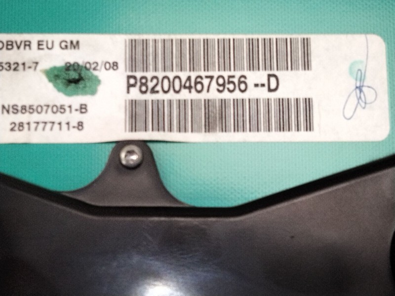 Recambio de cuadro instrumentos para opel movano a furgón (x70) 2.5 cdti (fd) referencia OEM IAM P8200467956  