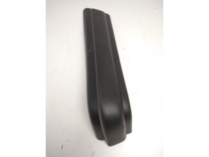 Recambio de puntera paragolpes trasera derecha para ford escort v (aal, abl) 1.6 referencia OEM IAM ES-23  ZZ03584