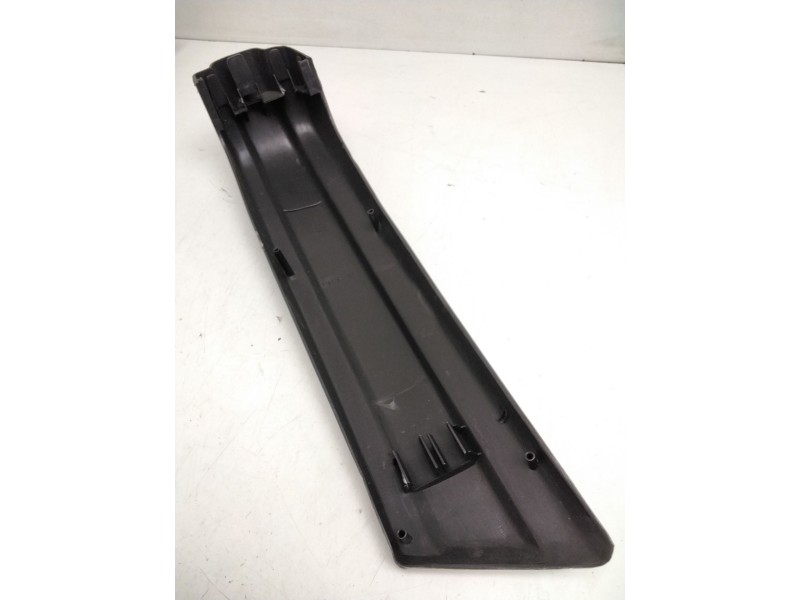 Recambio de puntera paragolpes trasera izquierda para ford escort nomade v turnier (anl) 1.6 i 16v referencia OEM IAM 27411515  