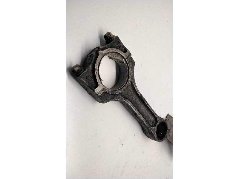 Recambio de biela para land rover freelander (ln) 2.0 td4 cat referencia OEM IAM   120311