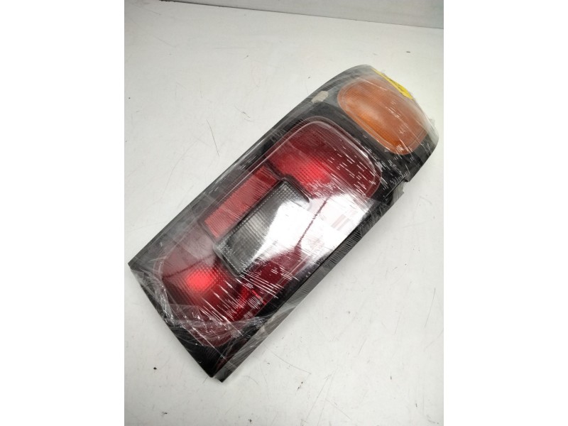 Recambio de piloto trasero izquierdo para toyota celica coupé (_t18_) 1.6 (at180) referencia OEM IAM 3308803L  