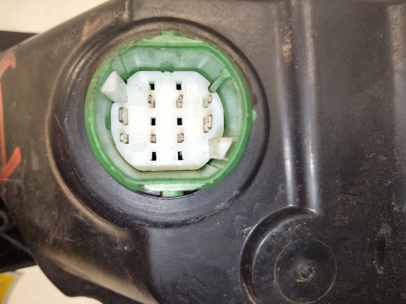 Recambio de faro izquierdo para peugeot boxer furgón 2.0 bluehdi 130 referencia OEM IAM 1375101080  