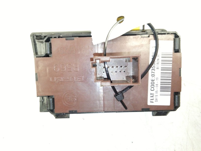 Recambio de mando luces para peugeot boxer furgón 2.0 bluehdi 130 referencia OEM IAM 07355860830  