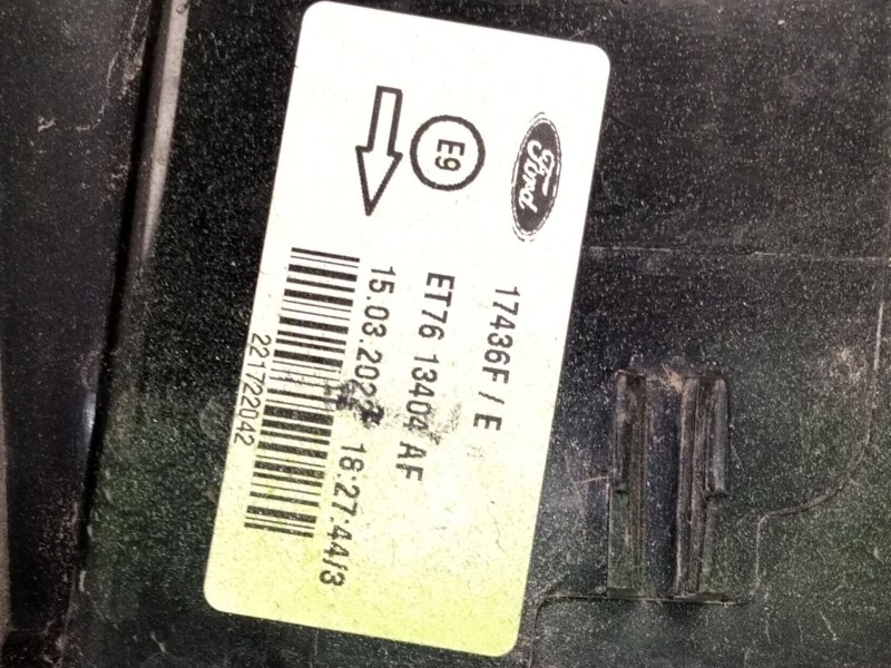 Recambio de piloto trasero derecho para ford transit courier referencia OEM IAM ET7613404  