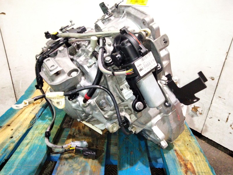 Recambio de caja cambios para citroën c4 picasso ii 2.0 bluehdi 150 referencia OEM IAM TF82SC  