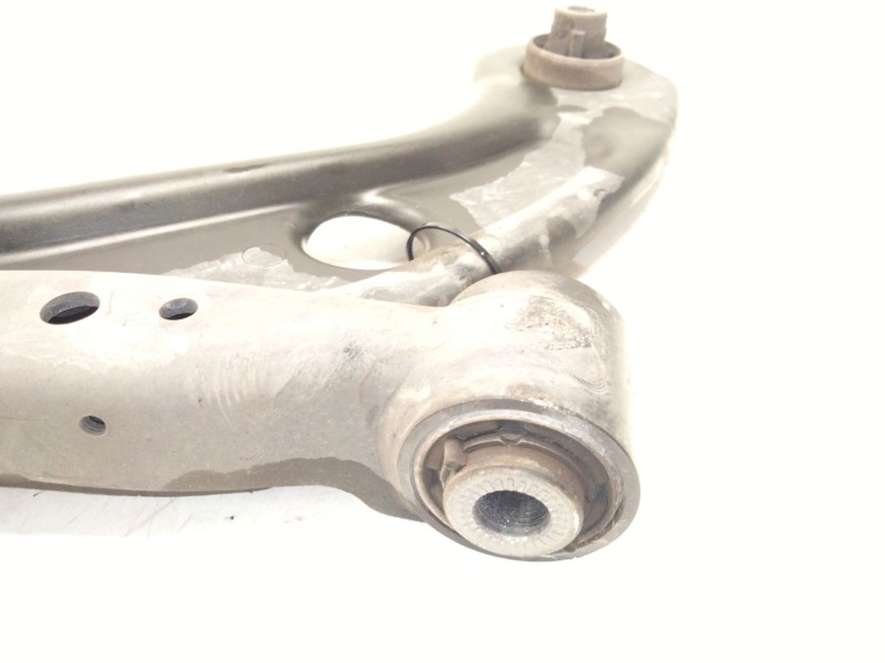Recambio de brazo suspension inferior delantero izquierdo para citroën c4 picasso ii 2.0 bluehdi 150 referencia OEM IAM 96783113