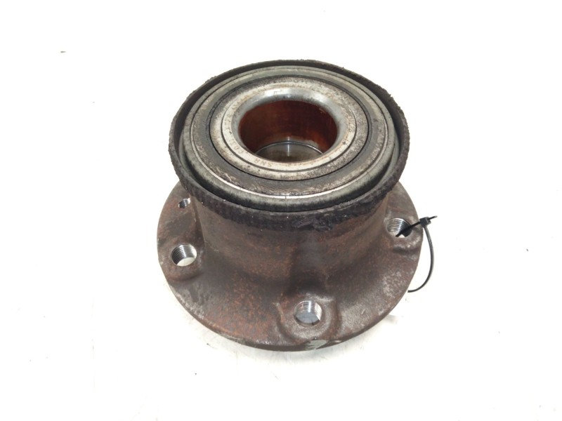 Recambio de buje trasero derecho para peugeot boxer furgón 2.0 bluehdi 130 referencia OEM IAM   