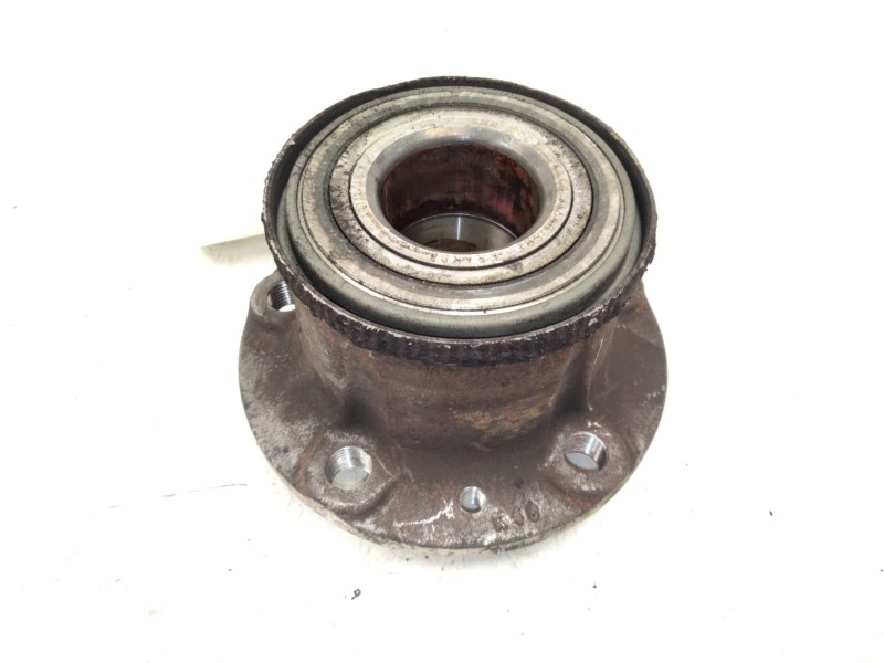 Recambio de buje trasero izquierdo para peugeot boxer furgón 2.0 bluehdi 130 referencia OEM IAM   