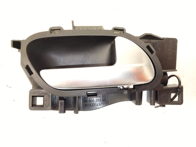 Recambio de maneta interior delantera derecha para citroën c4 picasso ii 2.0 bluehdi 150 referencia OEM IAM 9685950277  