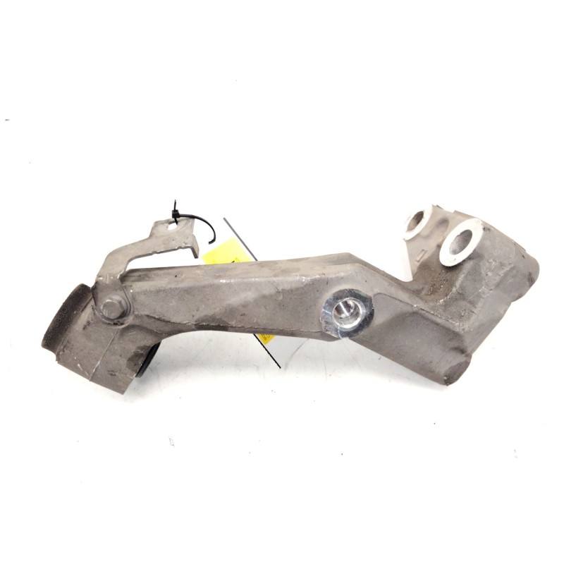 Recambio de soporte subchasis derecho para citroën c4 picasso ii 2.0 bluehdi 150 referencia OEM IAM   