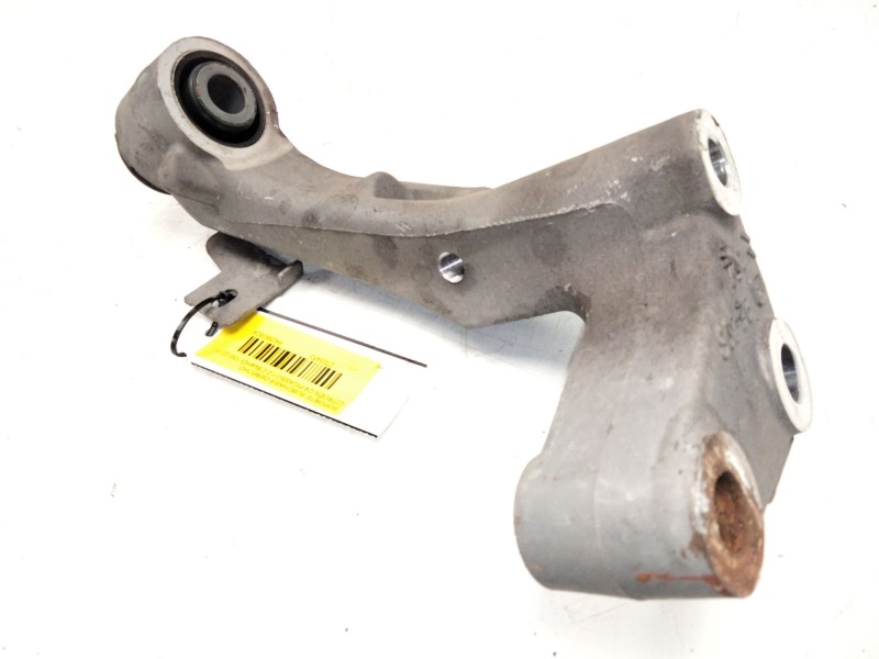 Recambio de soporte subchasis derecho para citroën c4 picasso ii 2.0 bluehdi 150 referencia OEM IAM   