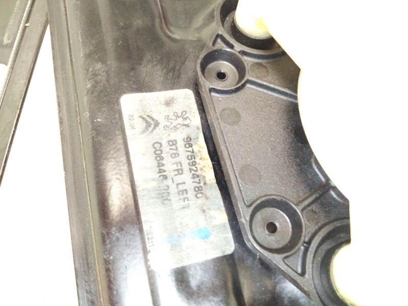 Recambio de elevalunas delantero izquierdo para citroën c4 picasso ii 2.0 bluehdi 150 referencia OEM IAM 9675924780  