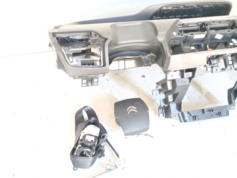 Recambio de kit airbag para citroën c4 picasso ii 2.0 bluehdi 150 referencia OEM IAM   
