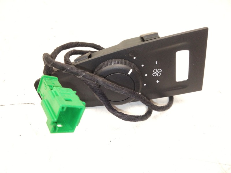 Recambio de mando climatizador para citroën c4 picasso ii 2.0 bluehdi 150 referencia OEM IAM 96754037  