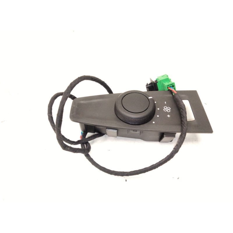 Recambio de mando climatizador para citroën c4 picasso ii 2.0 bluehdi 150 referencia OEM IAM 96754037  