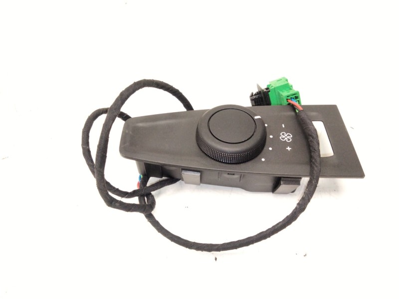 Recambio de mando climatizador para citroën c4 picasso ii 2.0 bluehdi 150 referencia OEM IAM 96754037  