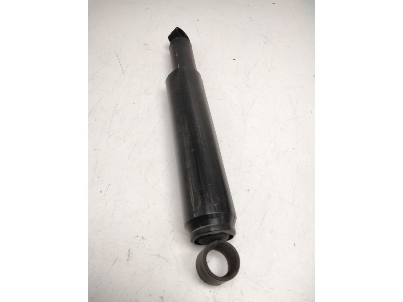 Recambio de amortiguador trasero para nissan terrano ii (r20) 2.7 tdi 4wd referencia OEM IAM 562107F000 96250MP MONROE