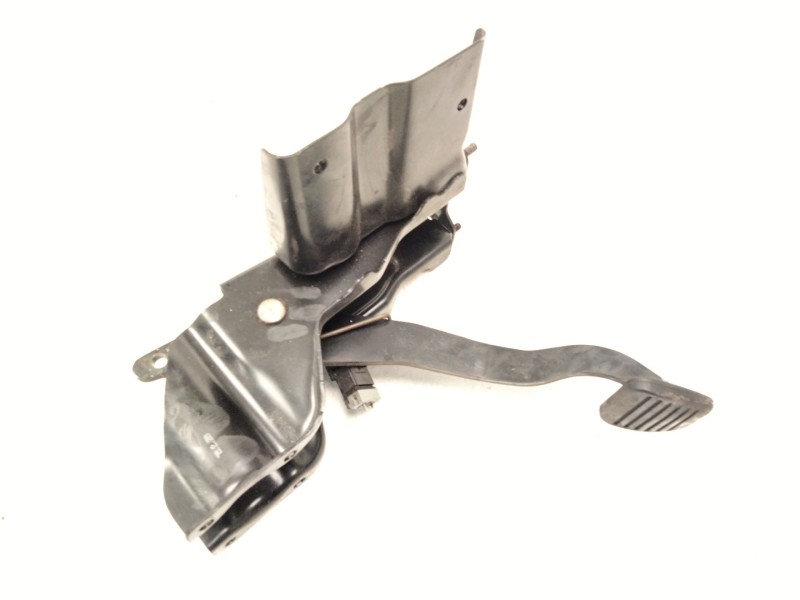 Recambio de pedal freno para fuso (mitsubishi) canter 7c15 eco hybrid referencia OEM IAM   