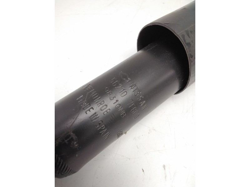 Recambio de amortiguador trasero para nissan terrano i (wd21) 2.7 td 4wd referencia OEM IAM 562107F600  