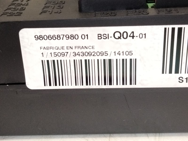 Recambio de caja fusibles para citroën c4 picasso ii 2.0 bluehdi 150 referencia OEM IAM 9806687980  