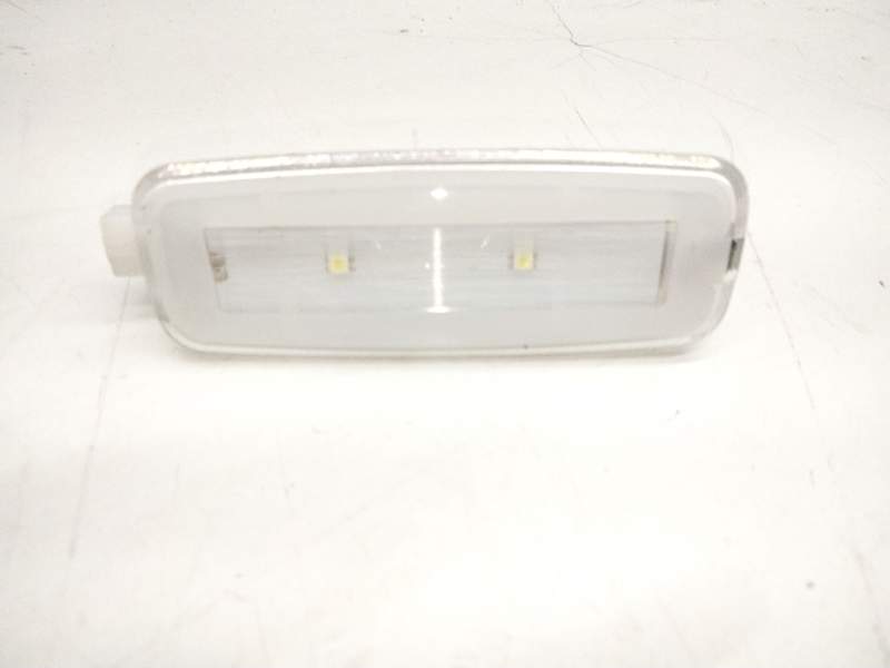 Recambio de luz interior para audi a1 (8xk) 1.0 tfsi referencia OEM IAM 4H0947105D  