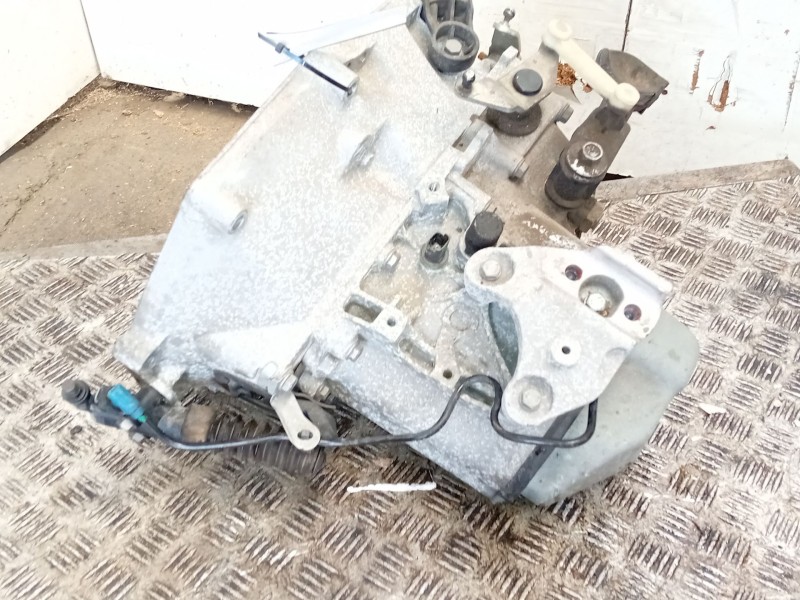 Recambio de caja cambios para citroën c4 cactus 1.2 vti 75 / puretech 75 referencia OEM IAM 20A701  