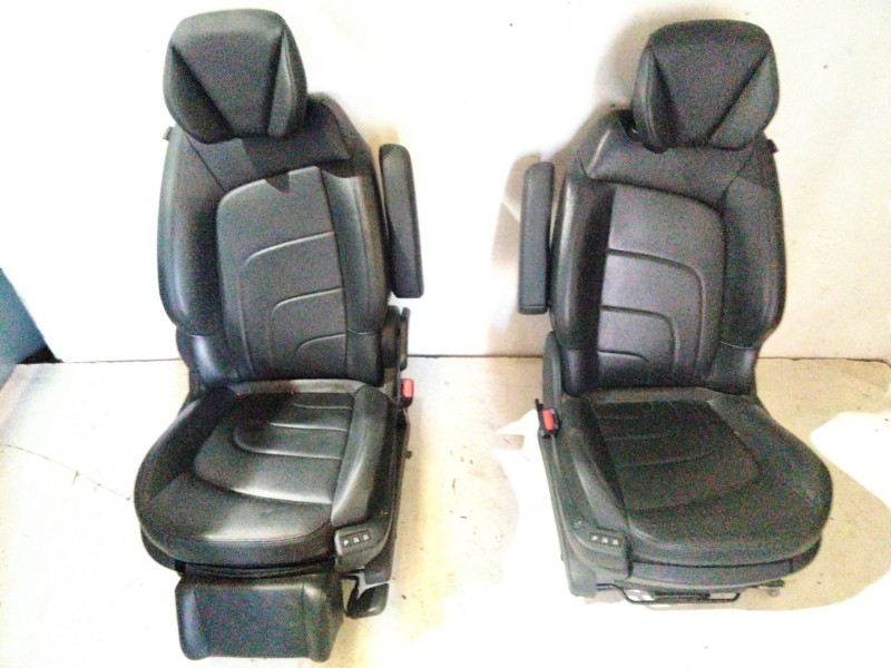 Recambio de juego asientos completo para citroën c4 picasso ii 2.0 bluehdi 150 referencia OEM IAM   