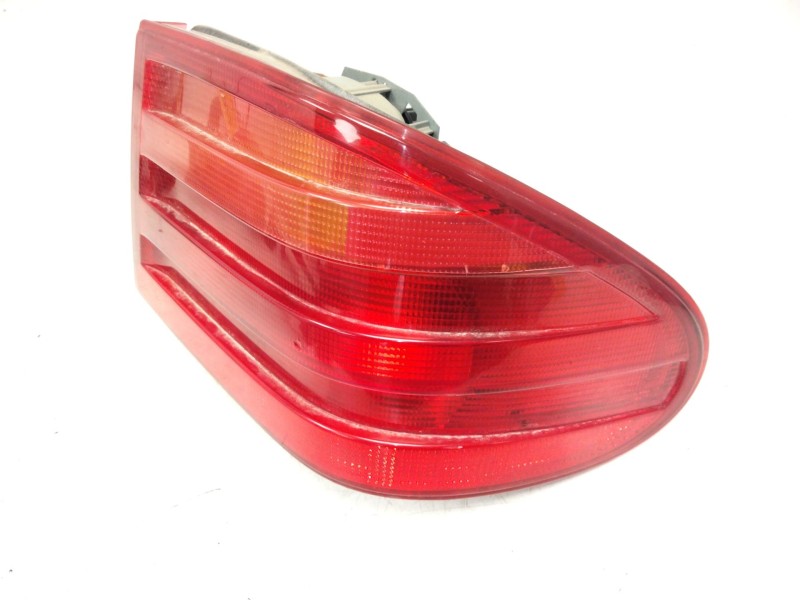 Recambio de piloto trasero derecho para mercedes-benz clase e (w210) e 290 turbo-d (210.017) referencia OEM IAM A2108204464  