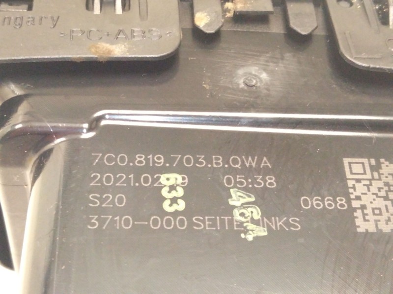 Recambio de aireador izquierdo para man tge furgón 2.0 tdi (01v, 03v, 36v, uyb, uyc, uyd) referencia OEM IAM 7C0819703  