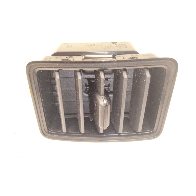Recambio de aireador derecho para man tge furgón 2.0 tdi (01v, 03v, 36v, uyb, uyc, uyd) referencia OEM IAM 7C0819704  