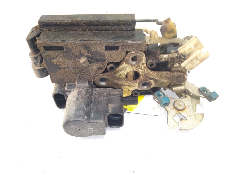 Recambio de cerradura puerta delantera izquierda para daewoo tacuma (u100) 2.0 referencia OEM IAM   