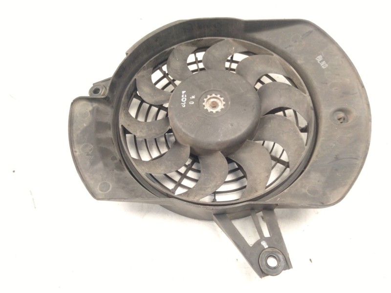 Recambio de electroventilador para hyundai h-1 furgón (a1) 2.5 crdi referencia OEM IAM 977304A005  