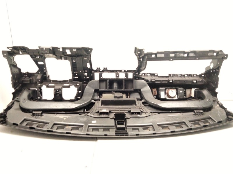 Recambio de salpicadero para man tge furgón 2.0 tdi (01v, 03v, 36v, uyb, uyc, uyd) referencia OEM IAM 7C1857003  