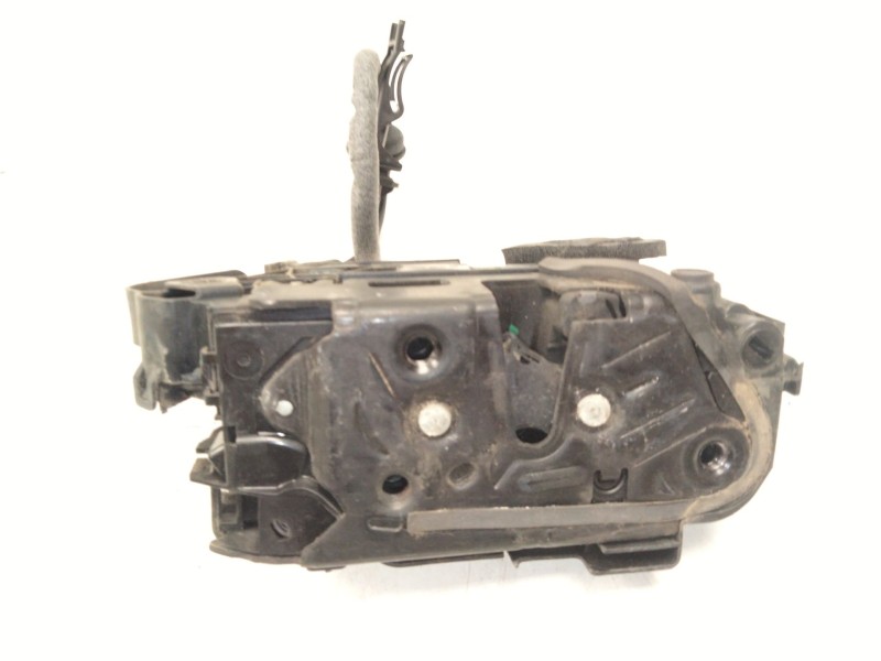 Recambio de cerradura puerta trasera derecha para volkswagen golf vii (5g1, bq1, be1, be2) 2.0 tdi referencia OEM IAM 5TA839016 