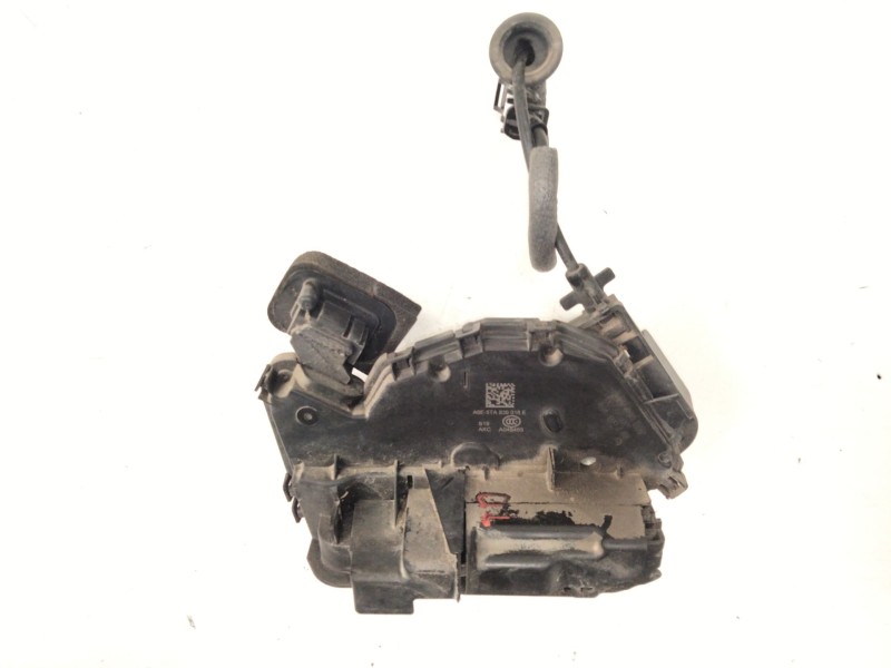 Recambio de cerradura puerta trasera derecha para volkswagen golf vii (5g1, bq1, be1, be2) 2.0 tdi referencia OEM IAM 5TA839016 