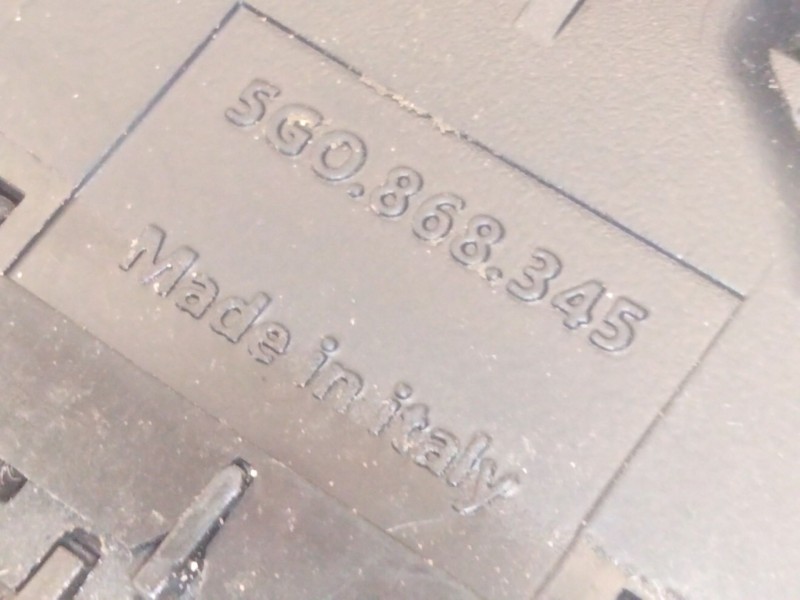 Recambio de mando elevalunas trasero derecho para volkswagen golf vii (5g1, bq1, be1, be2) 2.0 tdi referencia OEM IAM 5G0868345 