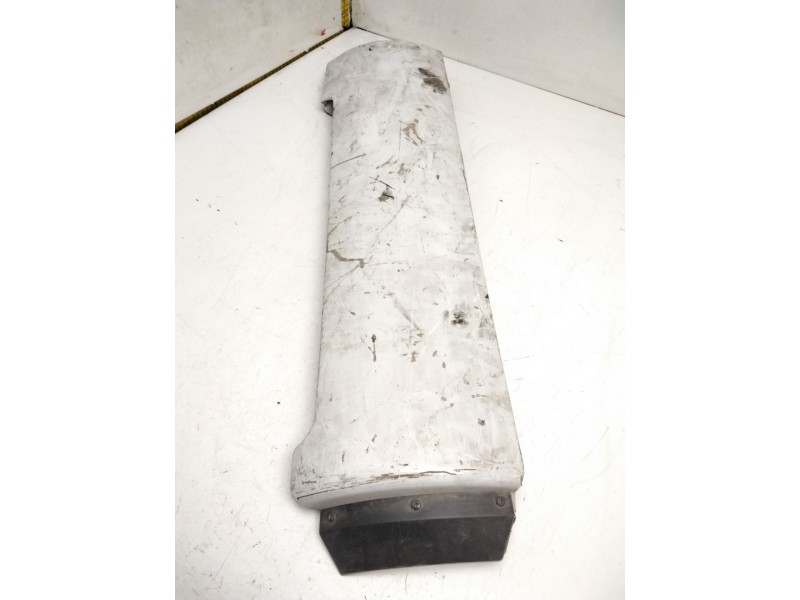 Recambio de aleta delantera izquierda para iveco eurotech cursor (mh) referencia OEM IAM 8142409S  