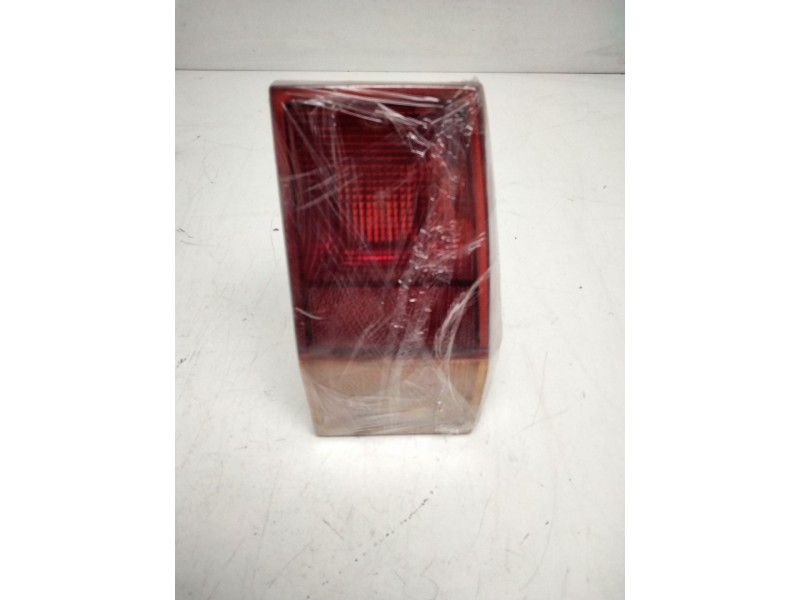 Recambio de piloto trasero derecho para ford fiesta i (gfbt) 0.9 referencia OEM IAM 77FG13A602AA  