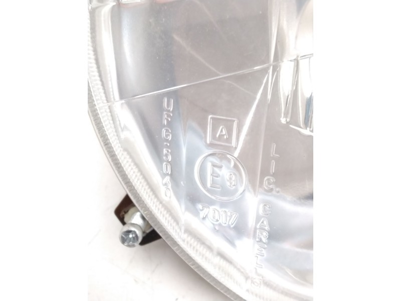 Recambio de faro derecho para land rover 88/109 mk i todo terreno, abierta 2.0 d 4x4 referencia OEM IAM UFG5040  