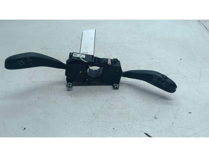 Recambio de mando limpia para skoda fabia ii (542) 1.2 12v referencia OEM IAM 6R0953521A  