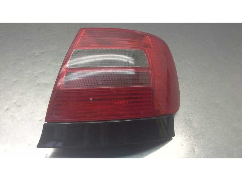 Recambio de piloto trasero derecho para audi a4 berlina (b5) 1.8 t referencia OEM IAM   